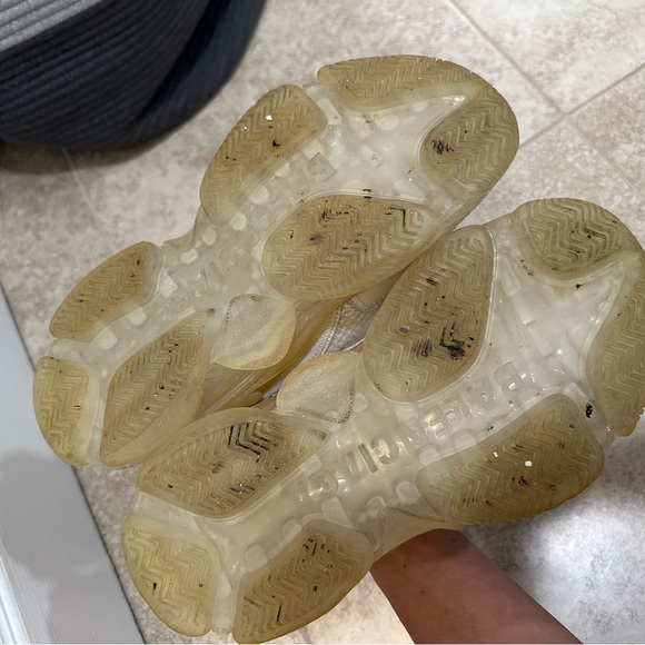 Balenciaga sneakers size 36. Preowned. Sneakers only. - Picture 6 of 6
